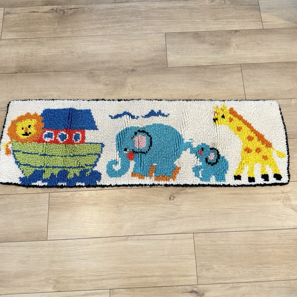 Vintage‎ Noah's Ark Latch Hook Rug Needlecraft Handmade Primitive 1980s 47X15"